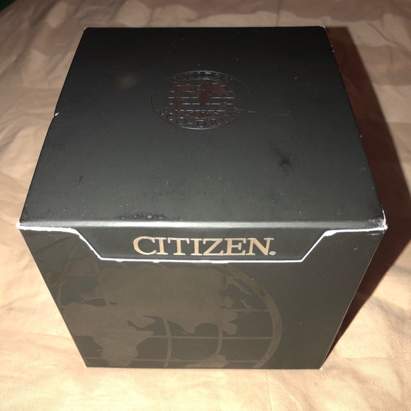 Watch - Picture 2 of 3